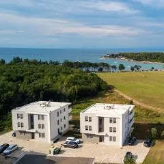 Baden Resort Bašanija, Umag-with Sea View, Parking and 300m from the beach