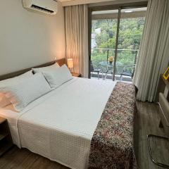 Suíte Econômica com Conforto de Luxo Próxima à Praia e aos Eventos