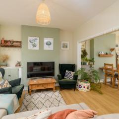 2 BR Neutral Sanctuary - 27 Min To Cardiff Castle