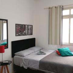 Espaço inteiro no Centro Histórico, bem localizado