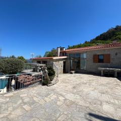 Casa da Lage - Lareira - Vistas rio - Gerês