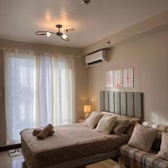 Cozy Condo in Mactan Cebu - Near Beach, Airport, CCLEX and Mactan Newtown
