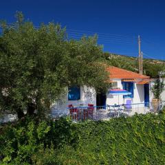 Auntie's Cottage with View, near Agia Efimia