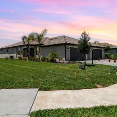 Welcome to Your Dream Condo in Lorraine Lakes Lakewood Ranch