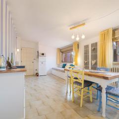 CENTRO, WIFI, CLIMA a DUE PASSI DAL MARE