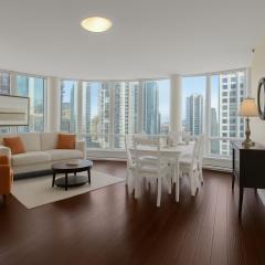 Luxury 3BR Apartment In The Heart Of Downtown - Gorgeous Views!