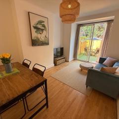 Lovely 4 BR House in Southfields near Wimbledon