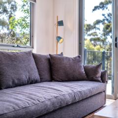 Freycinet Haven- 4-bedroom house at the edge of the National Park & great views of the Hazards!