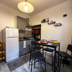 Nuovo Moderno Rifugio sul Lago by Holiday World