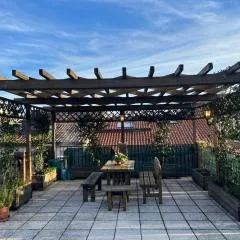 Reitia Penthouse in Historic Center