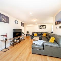 37 - 3BR Quincy - Cozy Townhouse near Adams Park