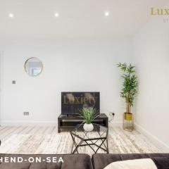Stylish & Modern 1BR City Centre Nr the beach, High St & Adventure Island by Luxiety Stays