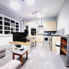 2 bed flat Centre Swansea