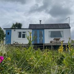 Sunset Sea Views 1 min to beach On SW Coast Path Private Parking