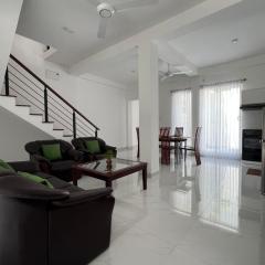 Tranquara Battaramulla - 10 mts to Passport & ID Office