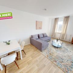 Großzügige Ferienwohnung, 350m bis zur Bushaltestelle, WLAN