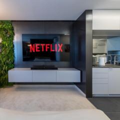 Hamba CLOUDS- self check-in, parking, 24h , VAT