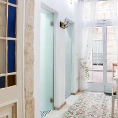 Traditional Maltese Maisonette with Internal Yard and Jacuzzi