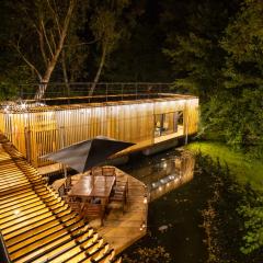 Water Hideout - Floating Luxury in Pure Wilderness