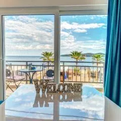 Upper Deck Apt.