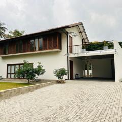 Lake Round Luxury House