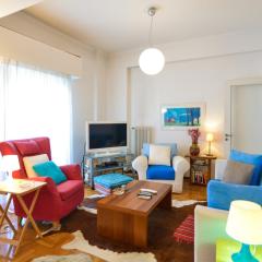 Athens Stylish apt next to the beach and port