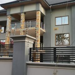 OMNI LUXURY Apartments