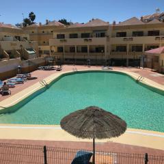 Lovely sunny apartment -Emanuela Mareverde