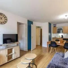 Charmant T2 pour 6 avec Terrasse, Piscine Couverte et Parking à Bagnères-de-Bigorre - FR-1-404-275