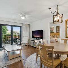 Deluxe Condo with Lake Views
