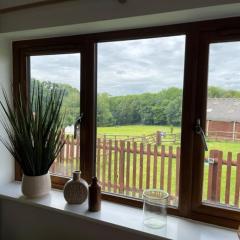 Oak Valley Lodges & Camping