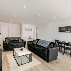New Modern and Spacious 2BR In The Heart of Burnley with Free Private Parking