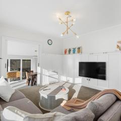 City Calm Retreat and A Peaceful Family Haven