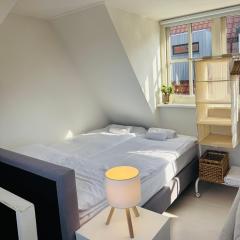 tiny beach house noordwijk