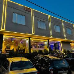 Hotel De Clark - Free Airport Drop for Minimum 05 Nights Stay - 5 mins from IGI & Domestic Airport Delhi