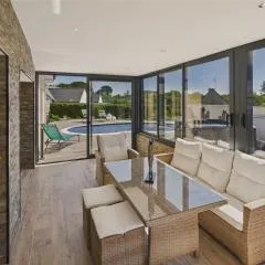 Piscine, jacuzzi et grande terrasse pour 7