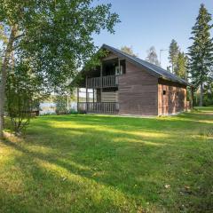 Holiday Home Aurinkopaikka by Interhome