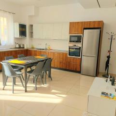 Modern Apartment In Centre Of Gzira