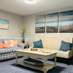 Coastal Cottage in Port Richey, Pet-Friendly Getaway Near Beaches, Parks, and Tampa