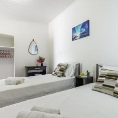 Lemon Trees Rooms & Studio