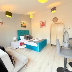 Comfortable Studio Apartment Free Parking