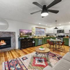 Cozy Cabin in the Woods - Hot Tub & Game Room