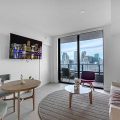 Sunlit 1BR Condo In Downtown Miami