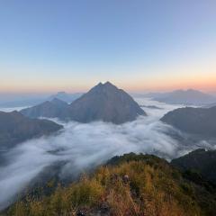 Nongkhiaw Camping on mountain with White Rabbit tours