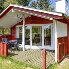 2 Bedroom Gorgeous Home In Hjørring