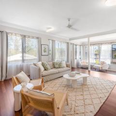 The Queenslander - Stone's Throw From Cbd