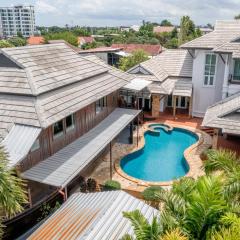 Villa Nautica Pattaya