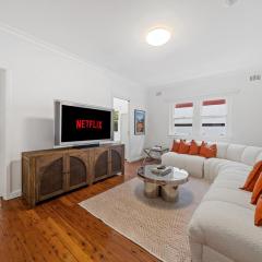 Designer 3BR Flat Close to Bondi