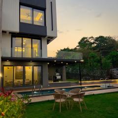 Aviran Villa 5BHK - Jacuzzi House