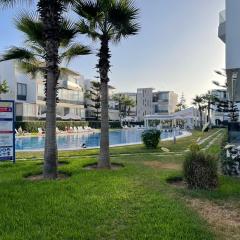 BLANCA BEACH- بلانكا بيتش سكن مشترك غرفة مزدوجة مكيفة لدى الساكن في I COLOCATION I Chambre double climatisée chez l'habitant dans une résidence pieds dans l'eau I FLAT SHARE I Air conditioned double room in a host's home within a waterfront residence